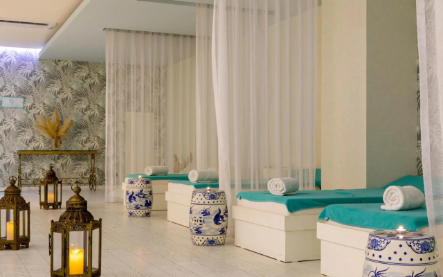 Design Plus Seya Beach Hotel