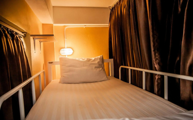 Thai Thai Hostel