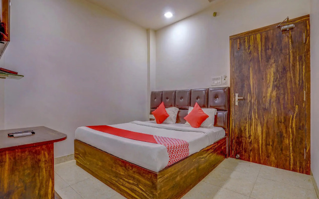 Collection O 35484 Hotel Yatri Inn