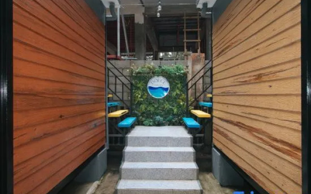 RedDoorz @ Dolce Cabanas Beach Resort