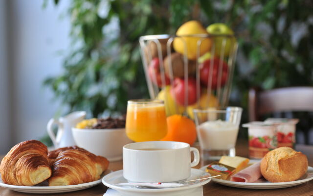 BRIT HOTEL CONFORT NEVERS Centre Gare