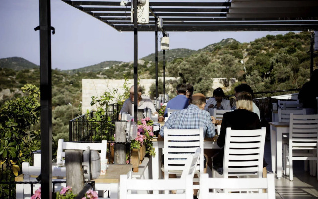 Hideaway Hotel