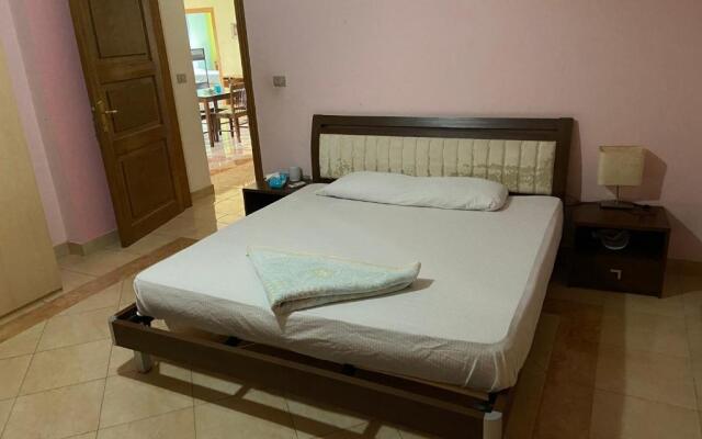 4 bedroom villa with garden and private pool