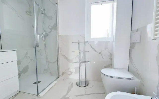 Seafront Modern Farmont Flamingo Suite