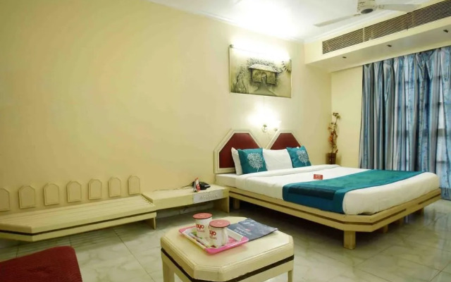 OYO Rooms Near CHL Hospital Indore