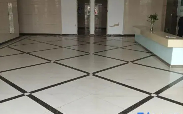 Kaisheng Homestay (Langfang Railway Station Wanda Plaza)