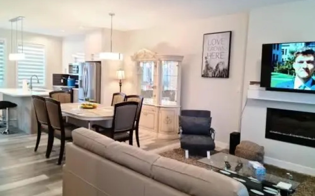 Creekwood Lodgette 3-Bedroom Luxury Suite