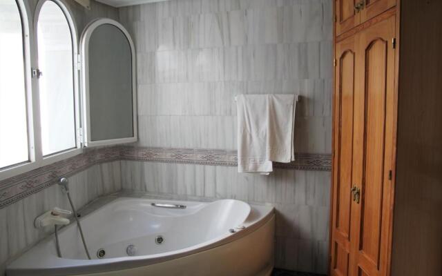 Hostal Ana