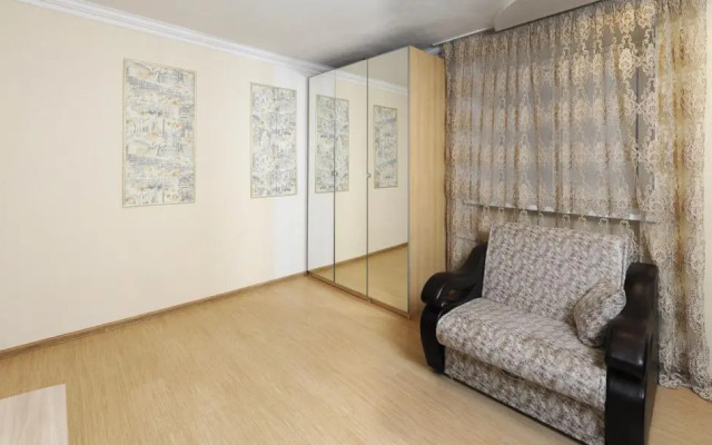 Apartments on Petra Ilyicheva street 6