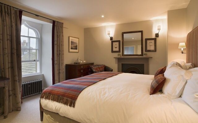 Lord Crewe Arms