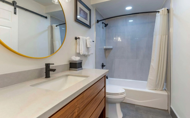 Best Western Carmel's Town House Lodge