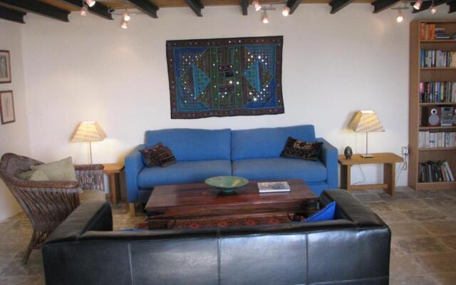 Dolphin Guest House and Studios