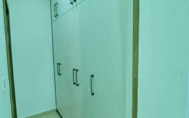 Hendon Luxury Apartment