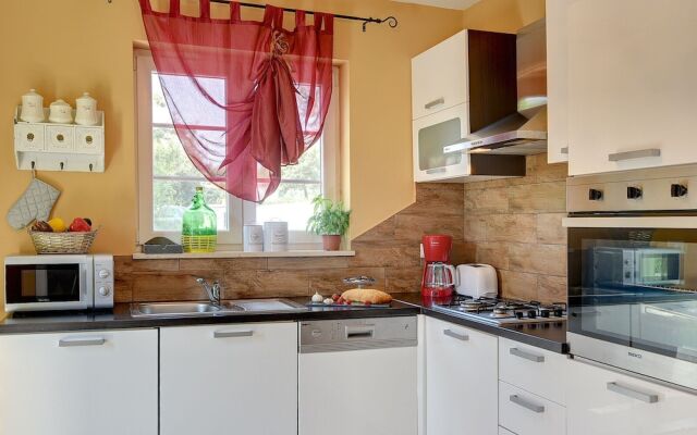 Detached Villa With Swimming Pool in the East of Istria Near the Sea