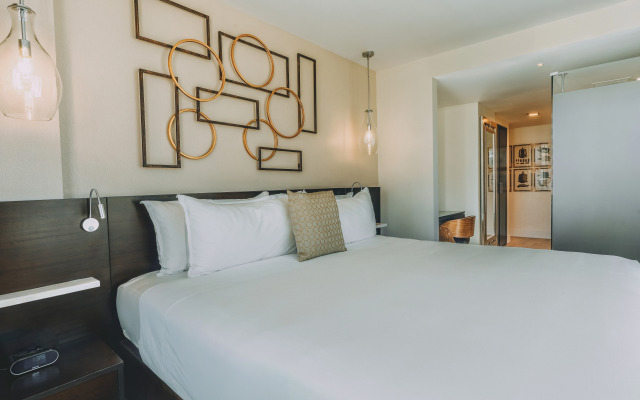 Iberostar Waves Berkeley Shore