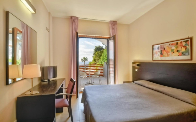 Hotel Mareluna