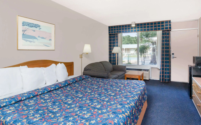 Travelodge by Wyndham Lakeland