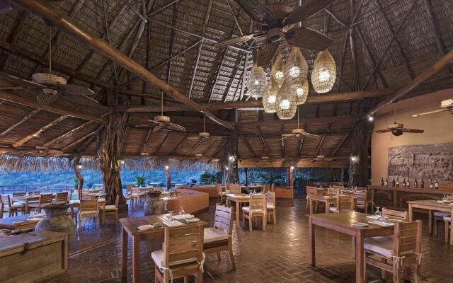 Punta Islita, Autograph Collection
