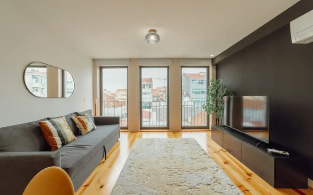 Gaia Premium E Apartment by Vacationy