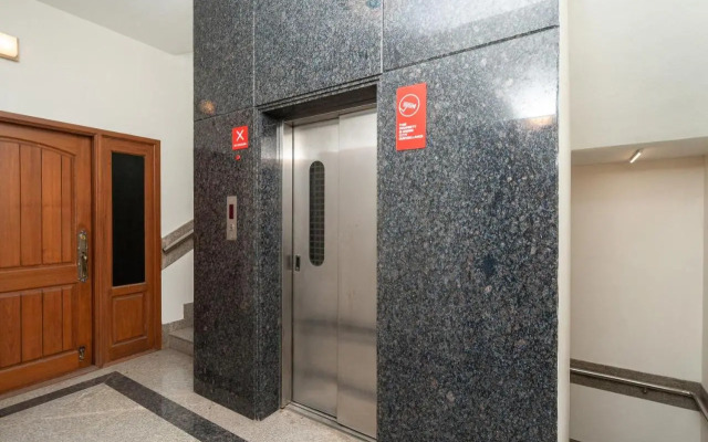 OYO 28257 Skye Service Apartments