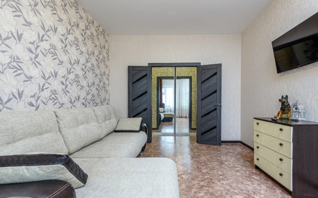 Альянс на улице Героев Самотлора