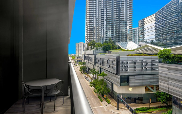 SLS LUX Brickell
