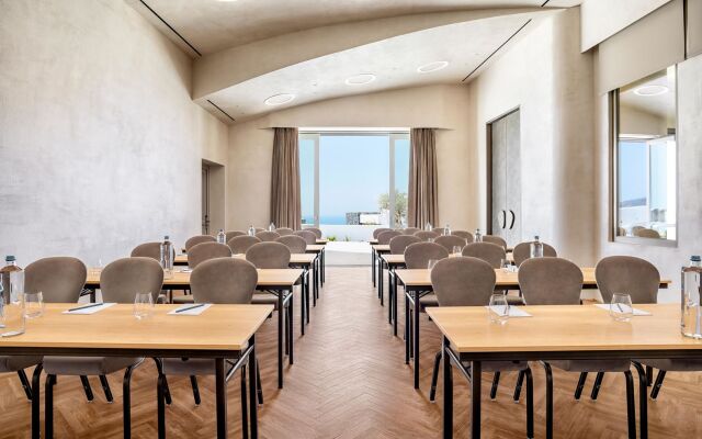 Santo Pure Oia Suites and Villas