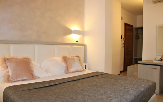 Artemisia Palace Hotel