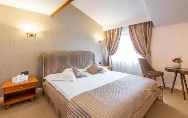 RED CONFORT HOTEL Boutique