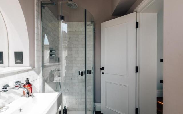 Redland Suites - Apartment 3