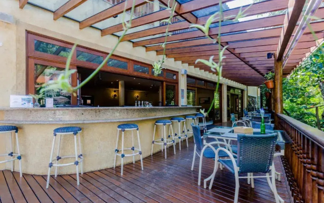Beach Hotel Cambury