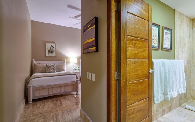 Luxury Beach Condo B-102 Costa Atlantica
