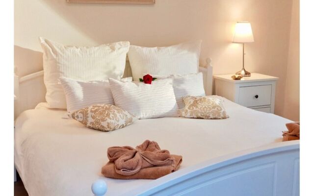 Harbor Getaway at the Museumsberg