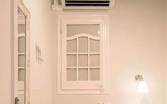 Mai & Maud Paralel Apartment