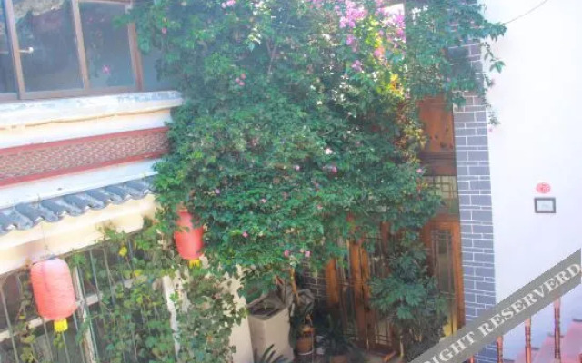 Lijiang Qingyi Inn