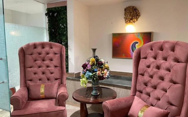 Sk Klyde Grand Hotel