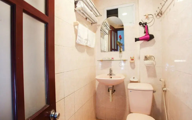 Phuong Trang Hotel Hanoi