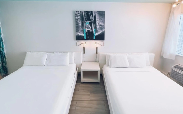 Aqua Hotel