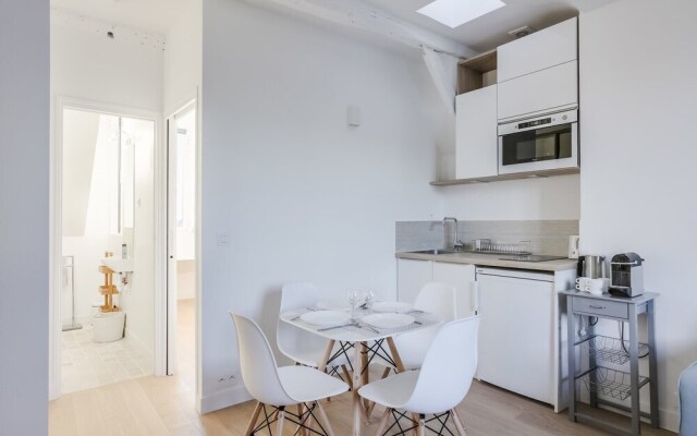 Beautiful Apartment Notre-dame de Paris