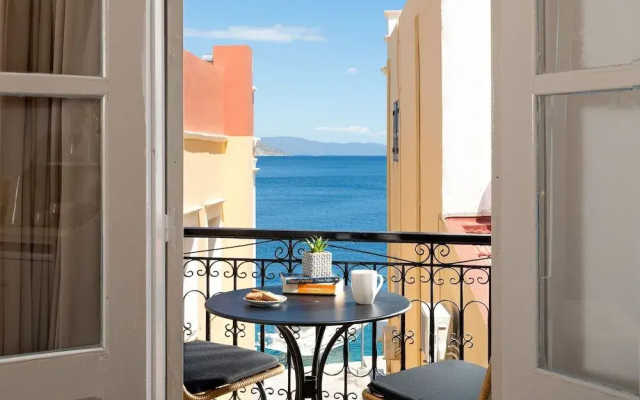 Marikas Deluxe Rooms