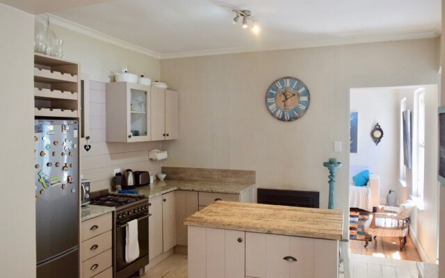 2 Bedroom Home With Private Garden