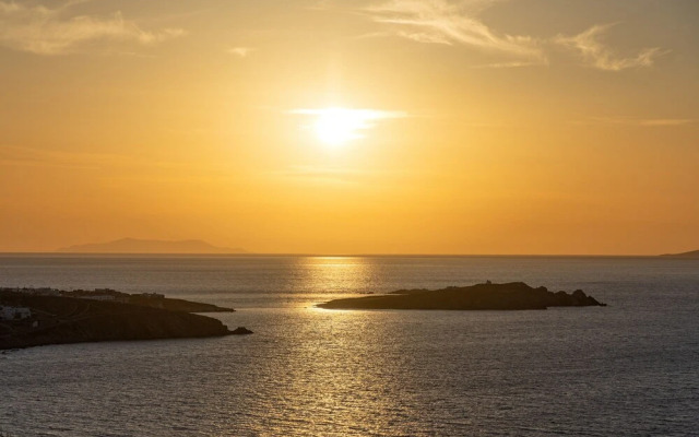 Mykonos Town Black Villa with Cave Heated Pool
