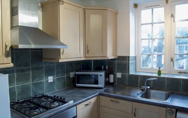 Charming 2 Bedroom Apartment In Fabulous Wandsworth