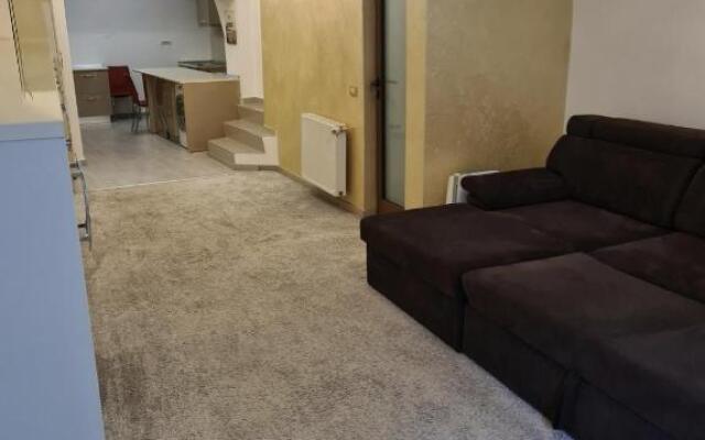 Emporia Studio Flat