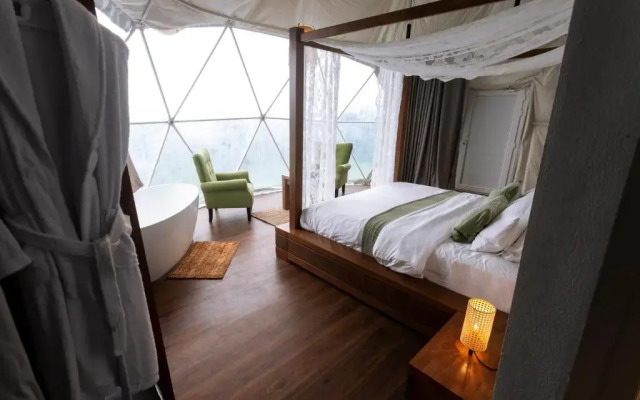 Serene Glamping سيرين