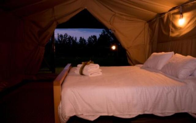 Elementaita Bandas Retreat and Resort