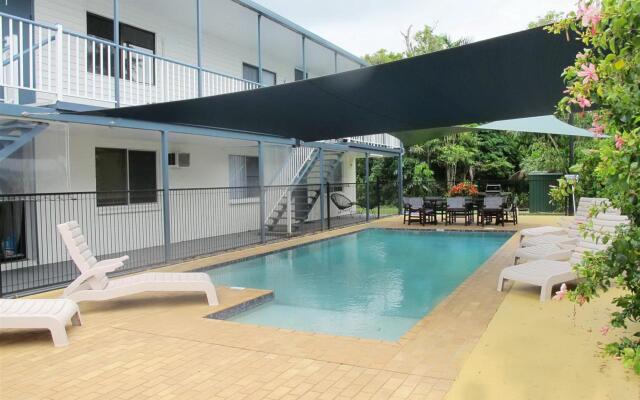 Apollo Jewel Beachfront Apartments