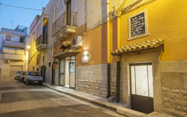 ROBERTO's Guest House