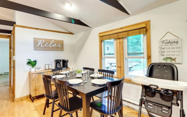 Walk to Beaches: Tree-lined Pocono Lake Retreat!