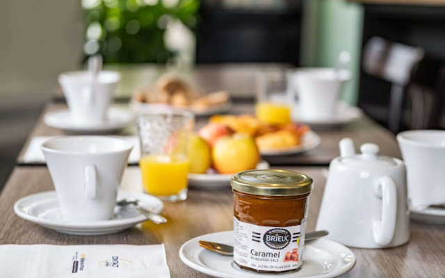 Hotel du Champs de Mars